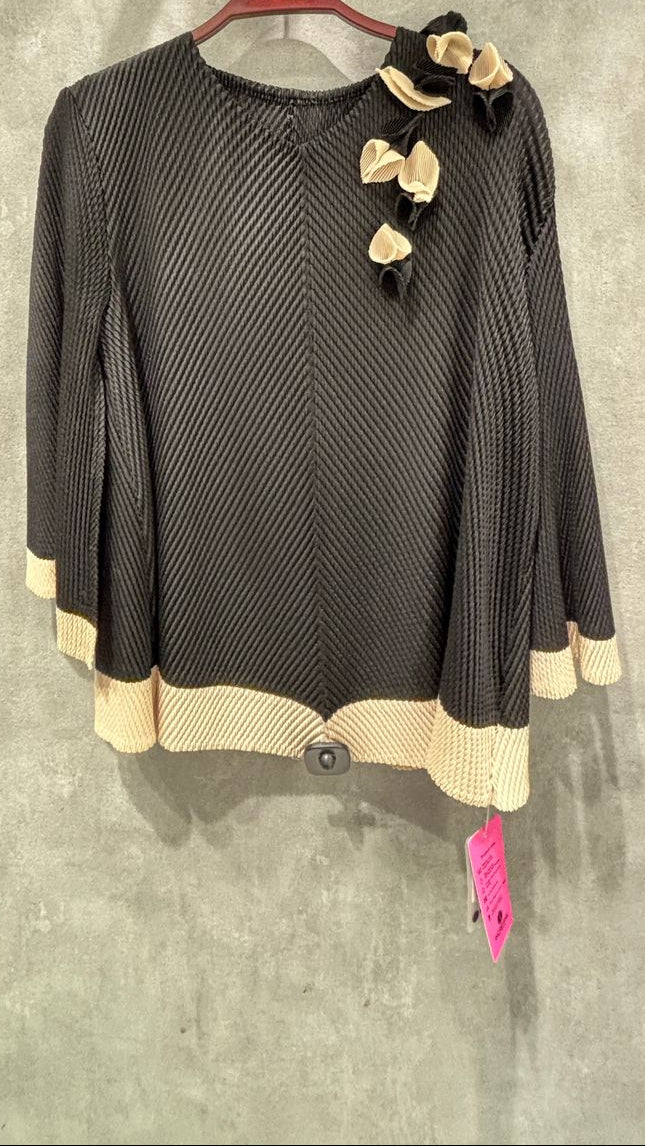 Stylish & Trendy Fabulous Women Top