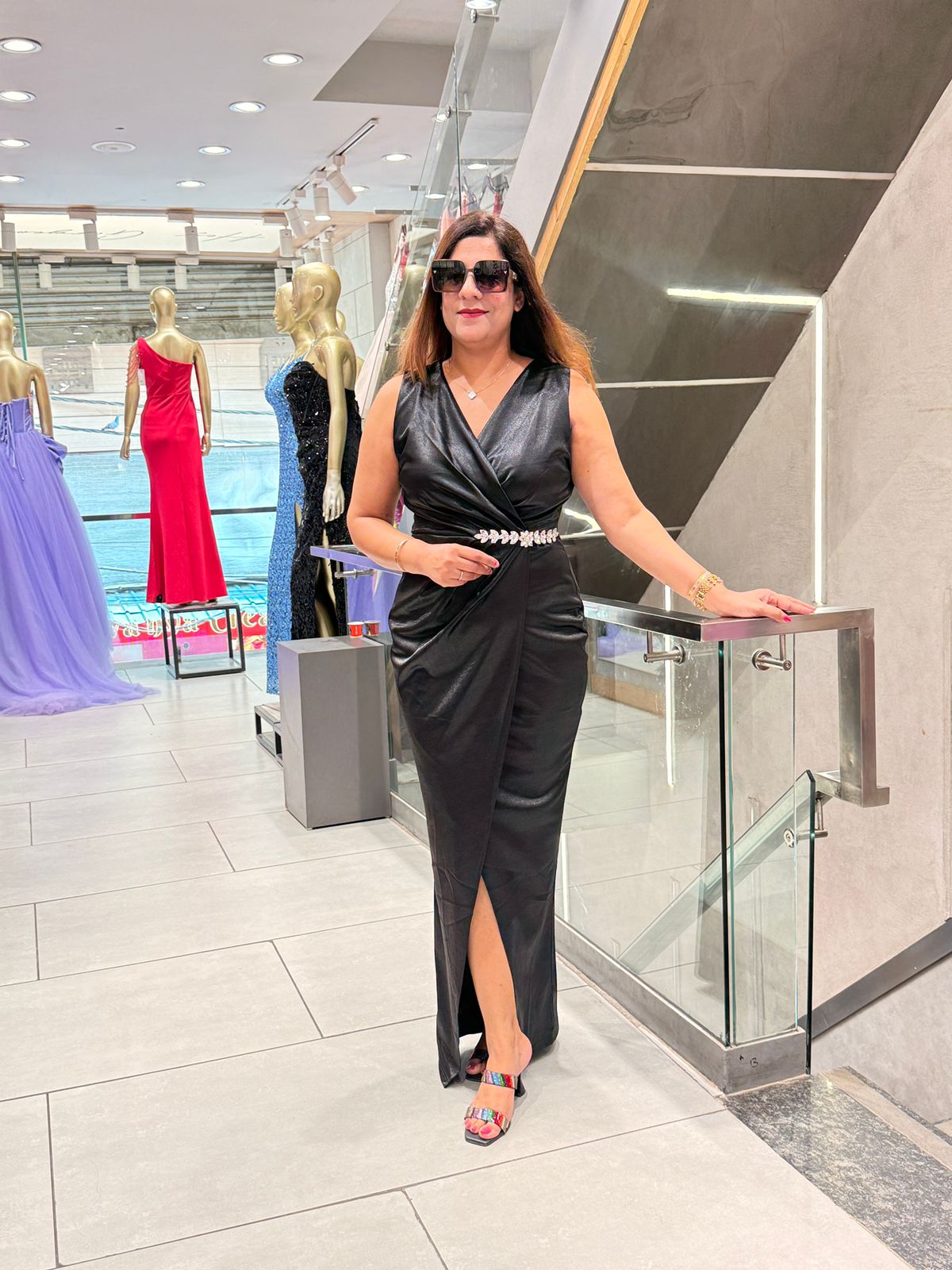 Elegant Western Gown with Waist Embellishment