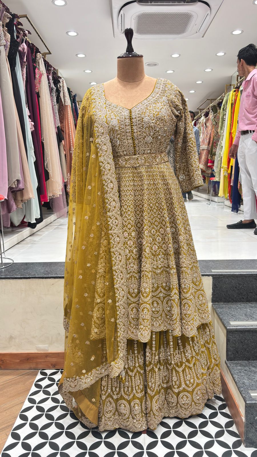 Stylish Indo-Western Outfits for Women