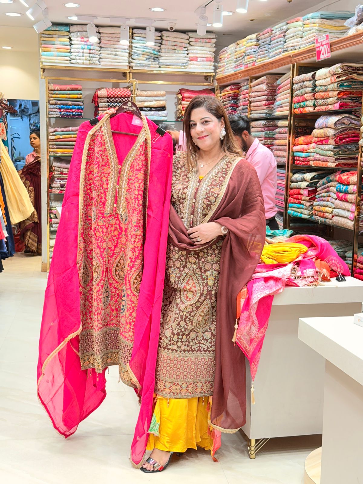 Elegant Crepe Fabric Salwar Suit for Women